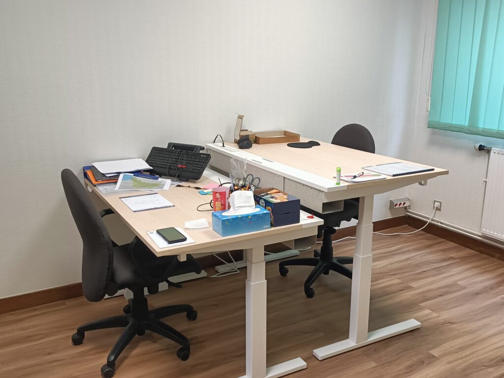 Nous avons déménagé : Bureaux modulables